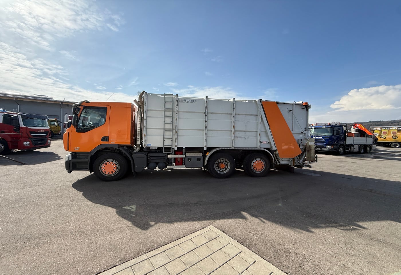 MOTO6625_2845672 vehicle image