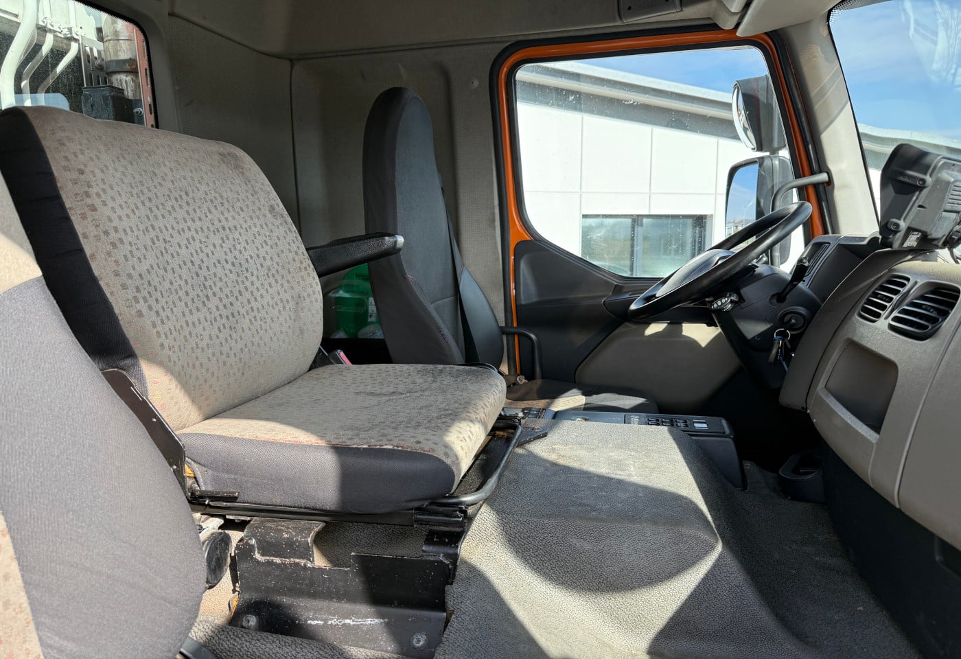 MOTO6625_2845672 vehicle image