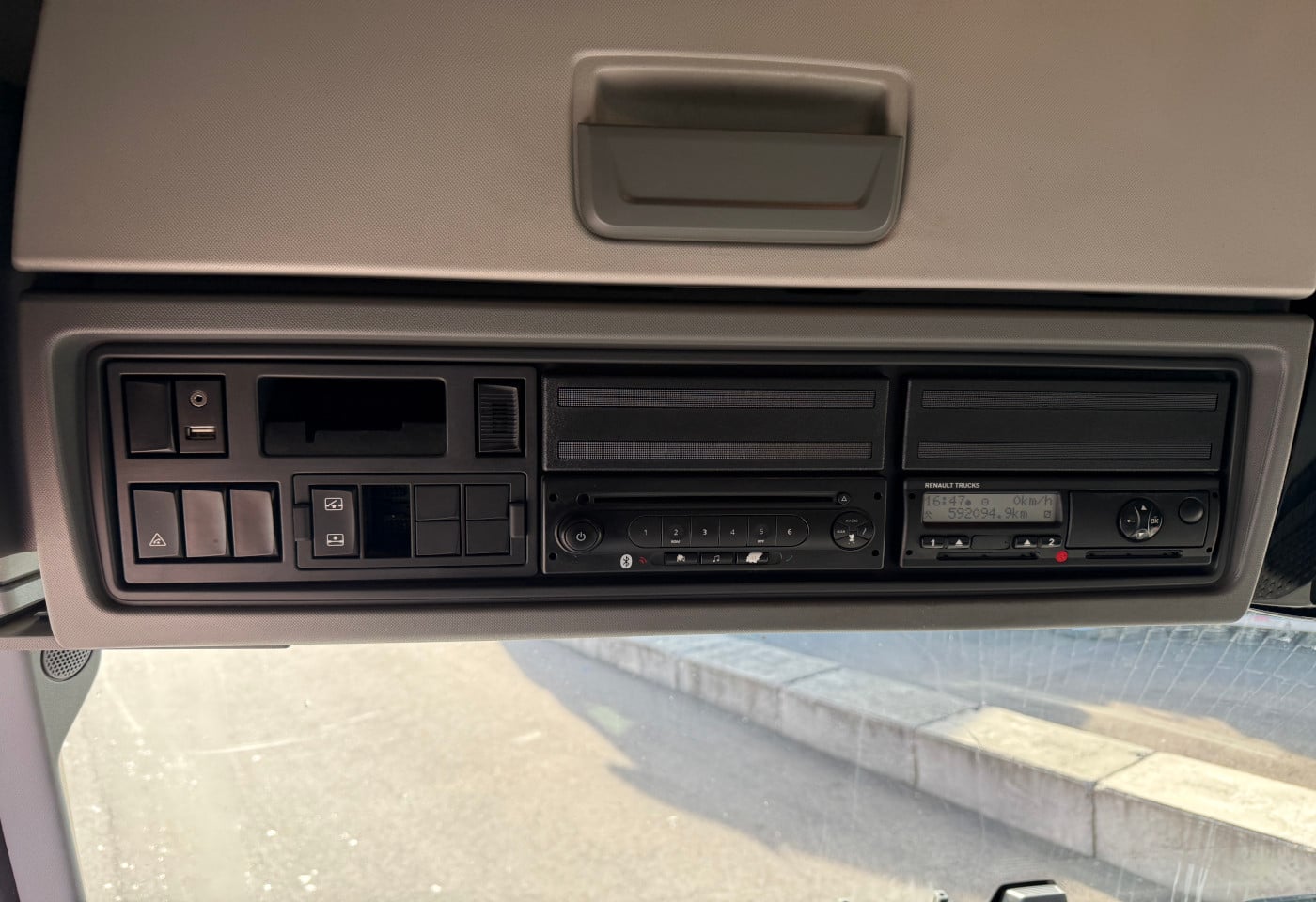 MOTO6625_2846471 vehicle image