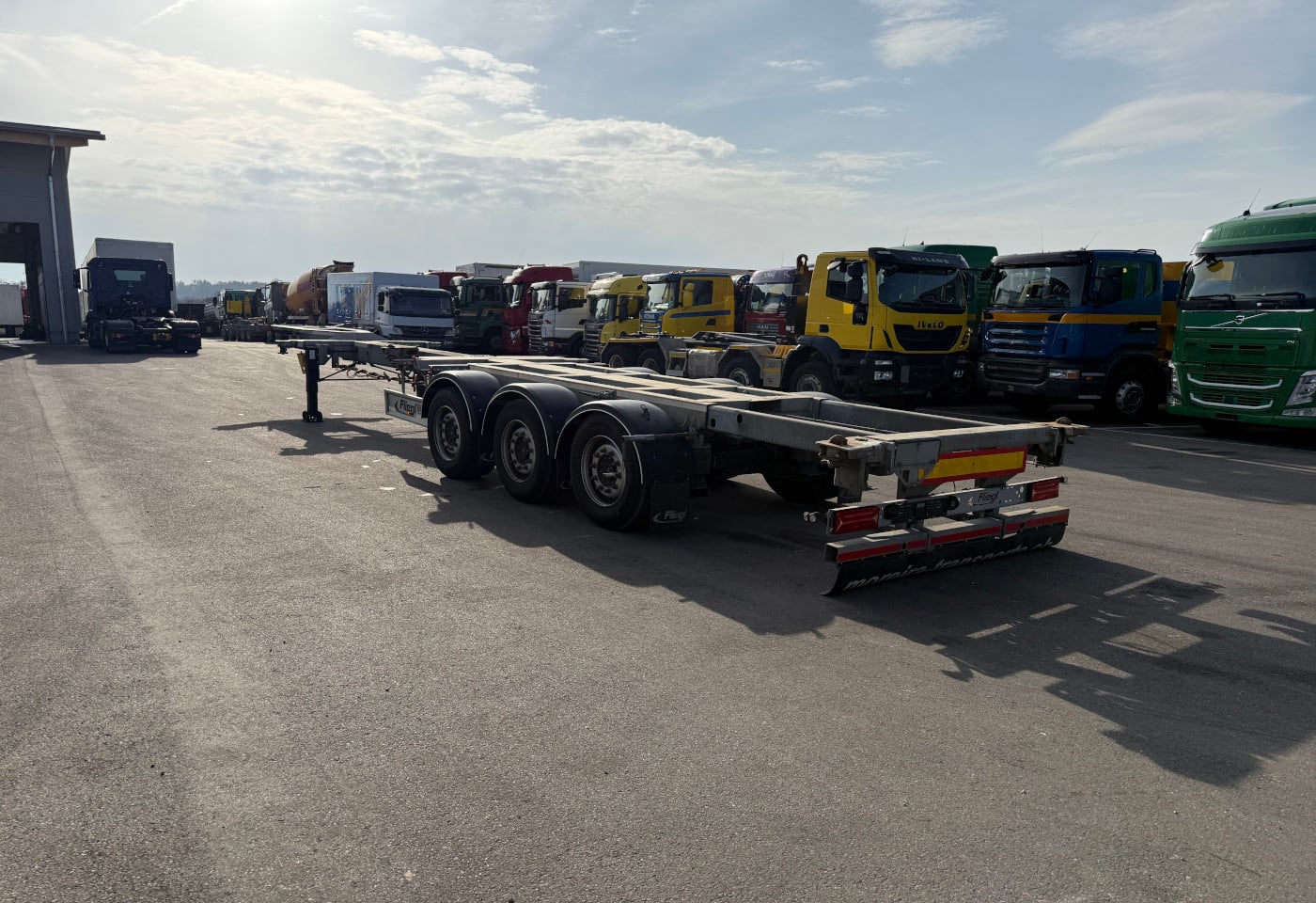 MOTO6625_2845673 vehicle image