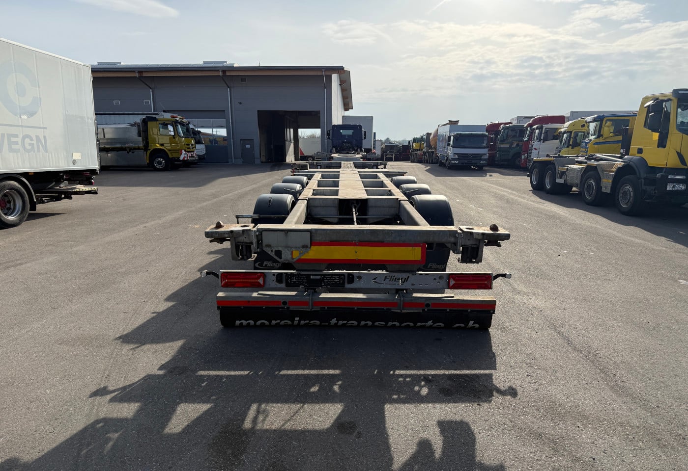 MOTO6625_2845673 vehicle image