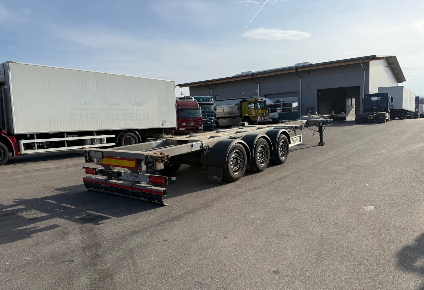 MOTO6625_2845673 vehicle image