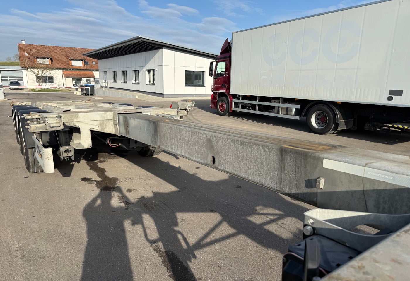 MOTO6625_2845673 vehicle image