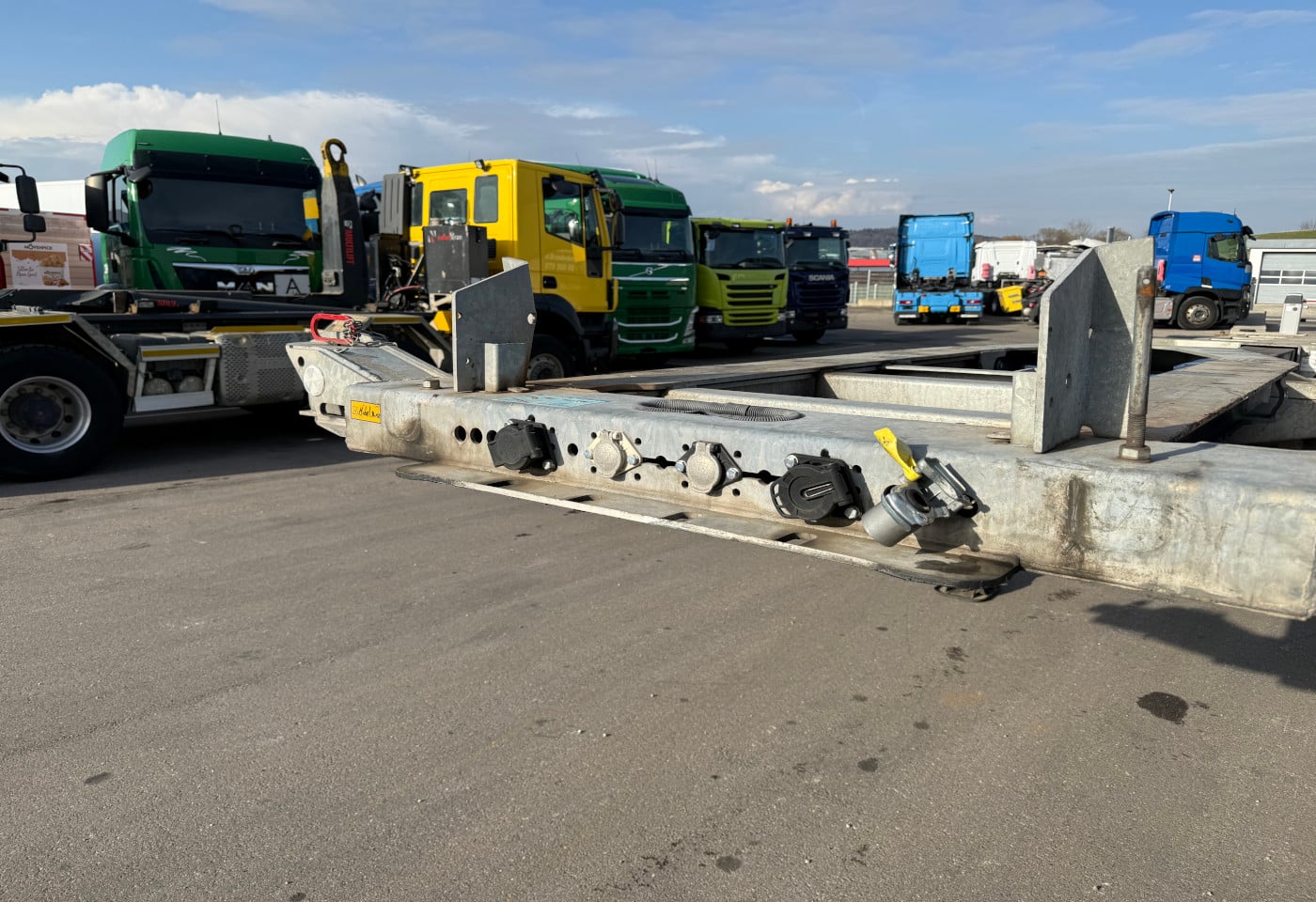 MOTO6625_2845673 vehicle image