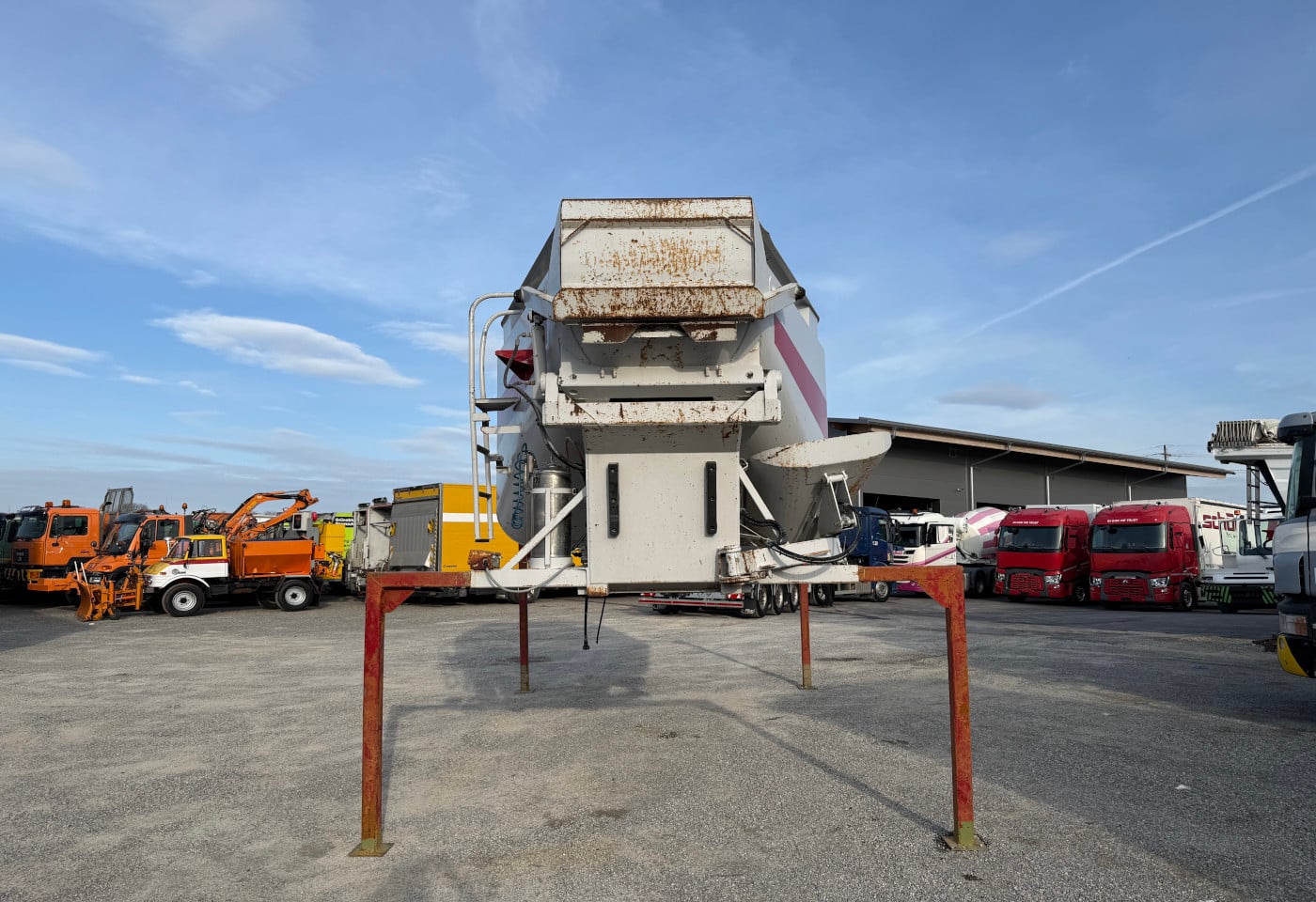 MOTO6625_2846268 vehicle image