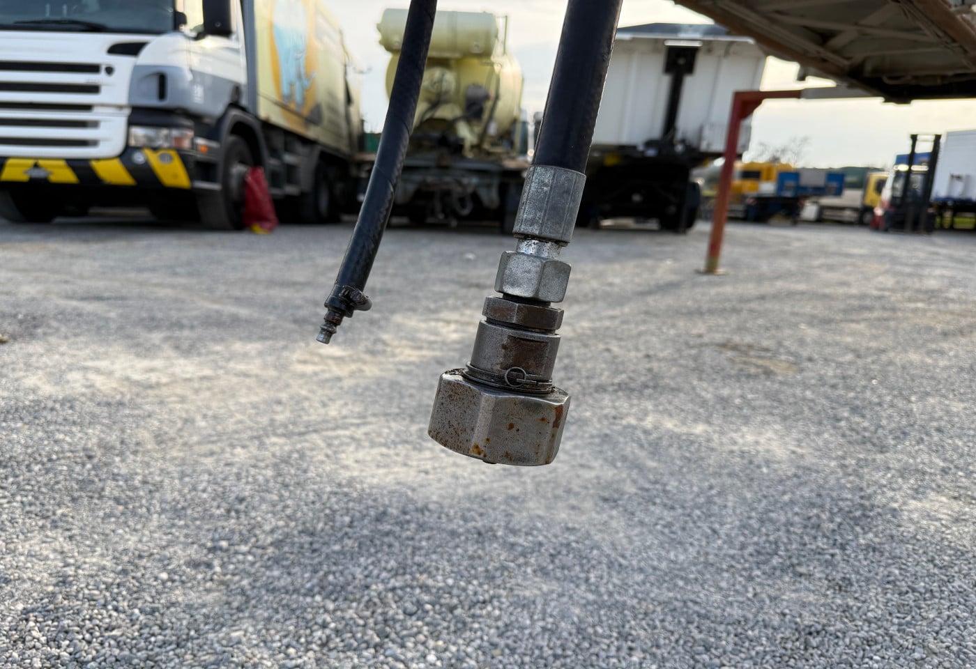 MOTO6625_2846268 vehicle image