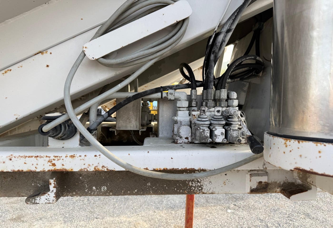 MOTO6625_2846268 vehicle image