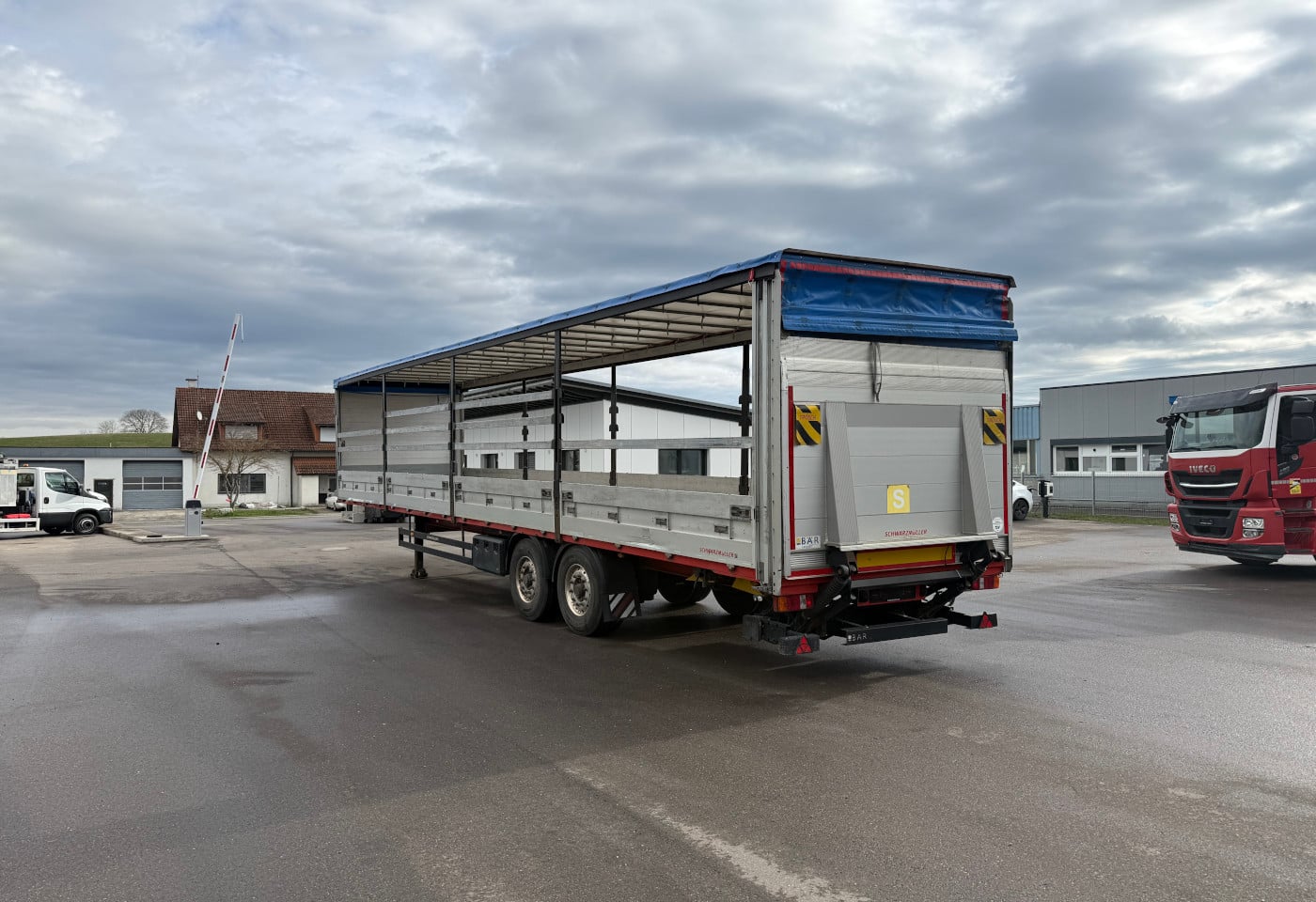 MOTO6625_2846271 vehicle image