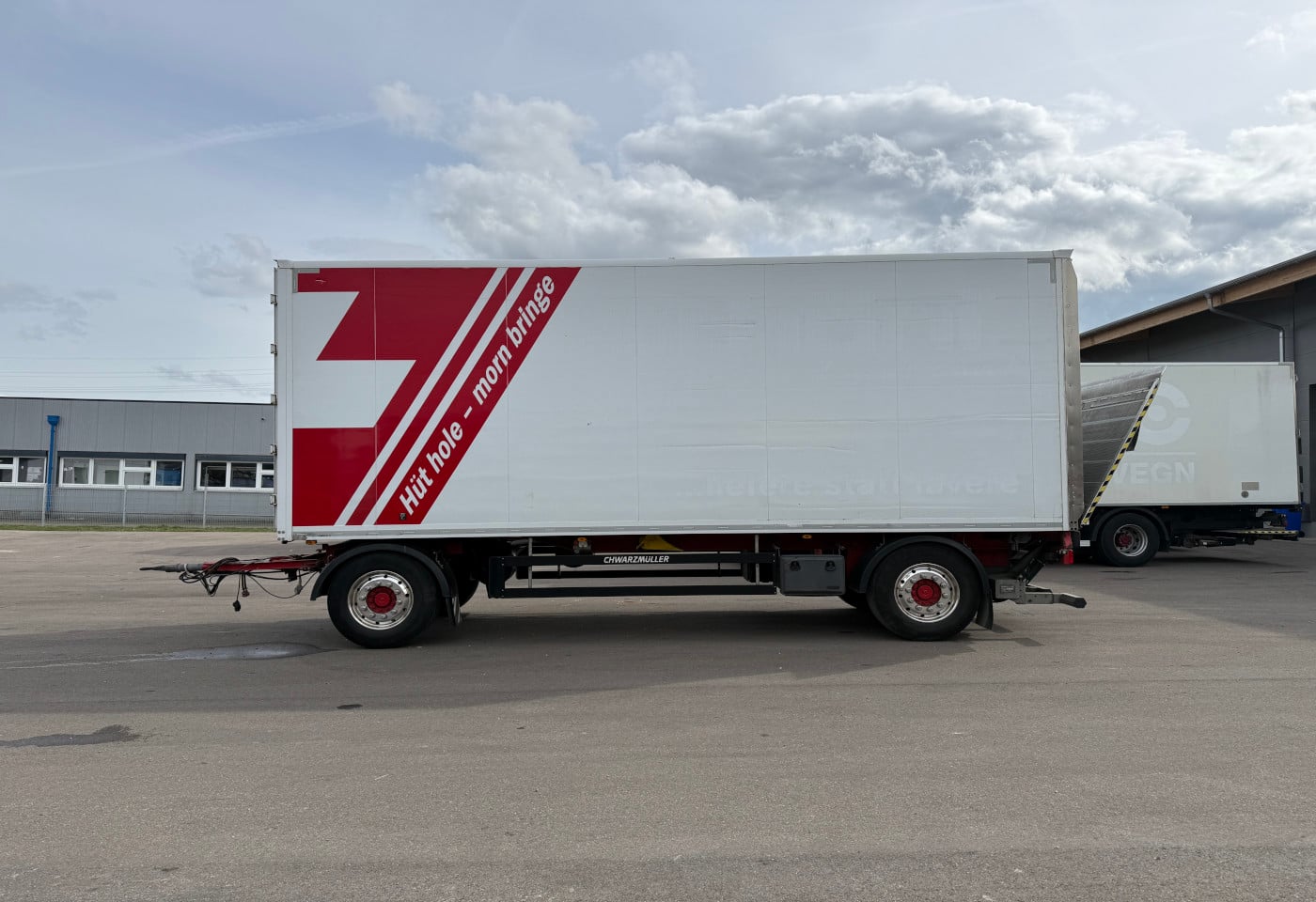 MOTO6625_2846475 vehicle image