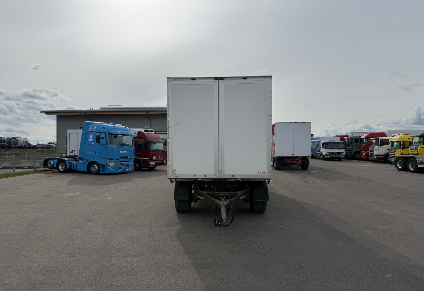 MOTO6625_2846680 vehicle image