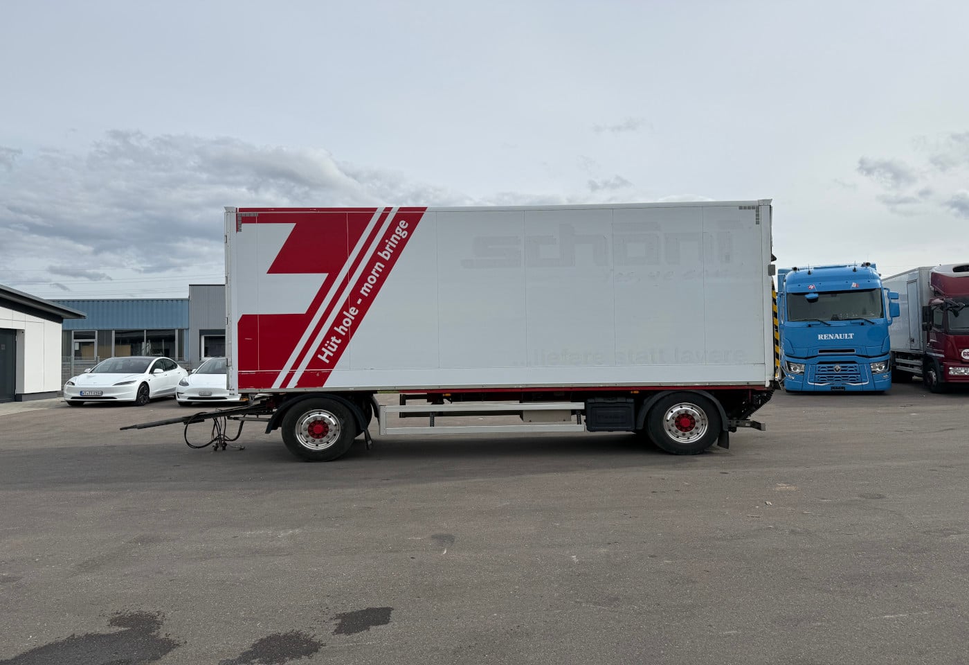 MOTO6625_2846680 vehicle image