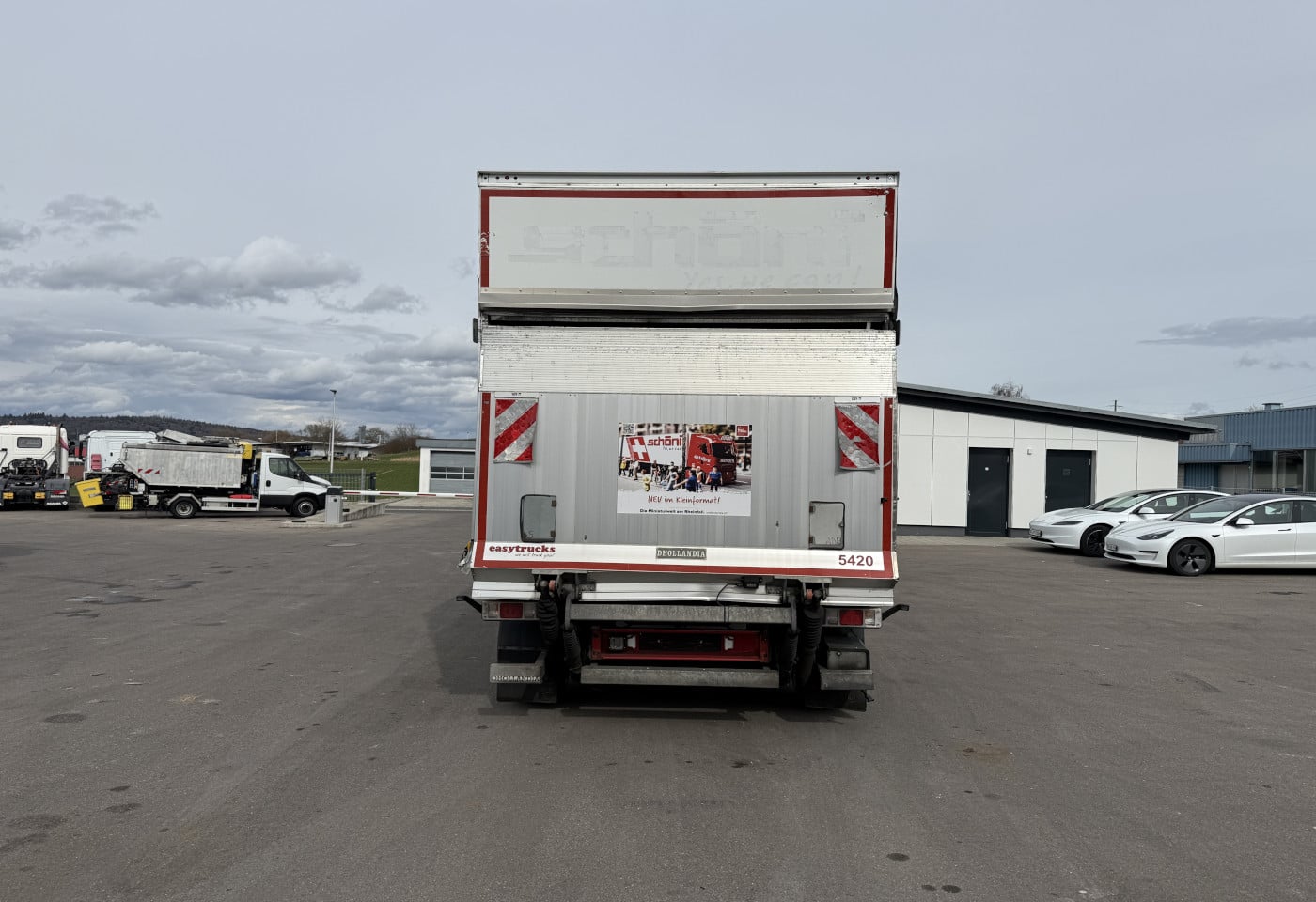 MOTO6625_2846680 vehicle image