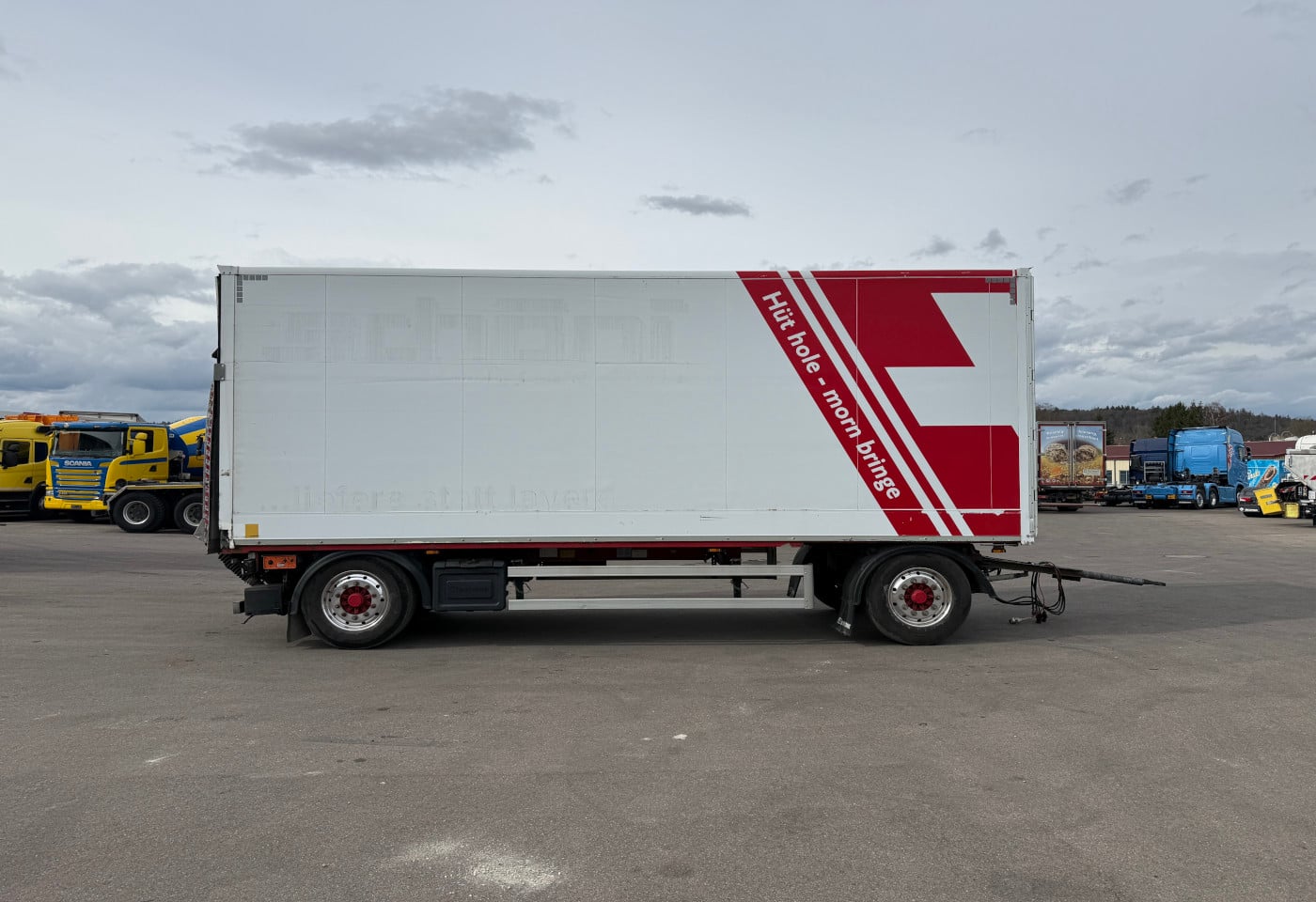 MOTO6625_2846680 vehicle image