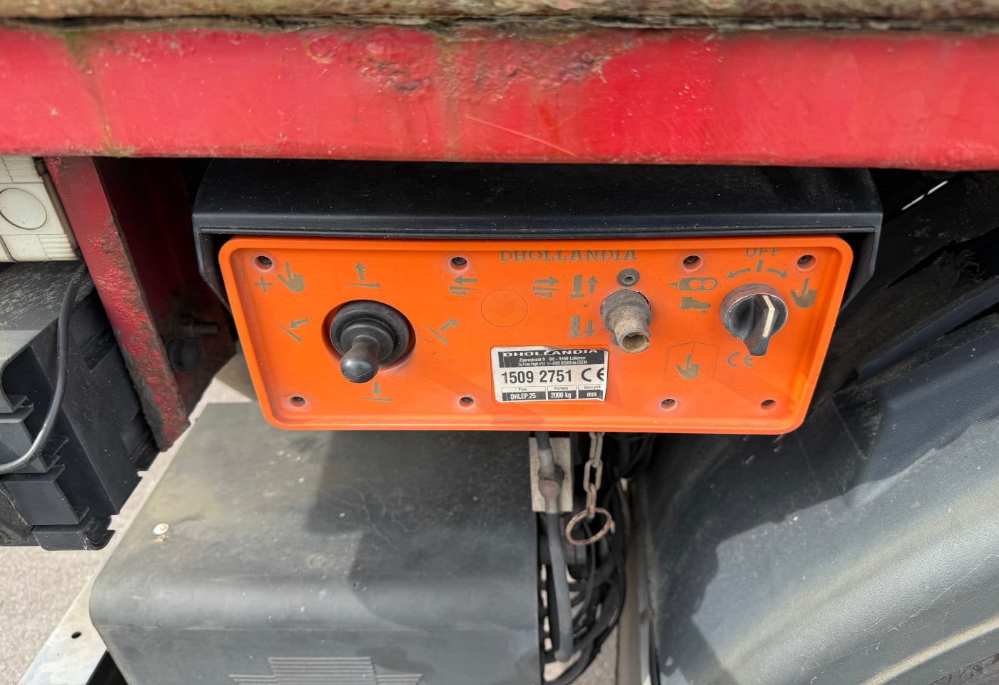 MOTO6625_2846680 vehicle image