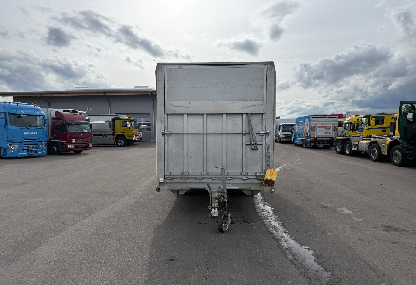 MOTO6625_2846477 vehicle image