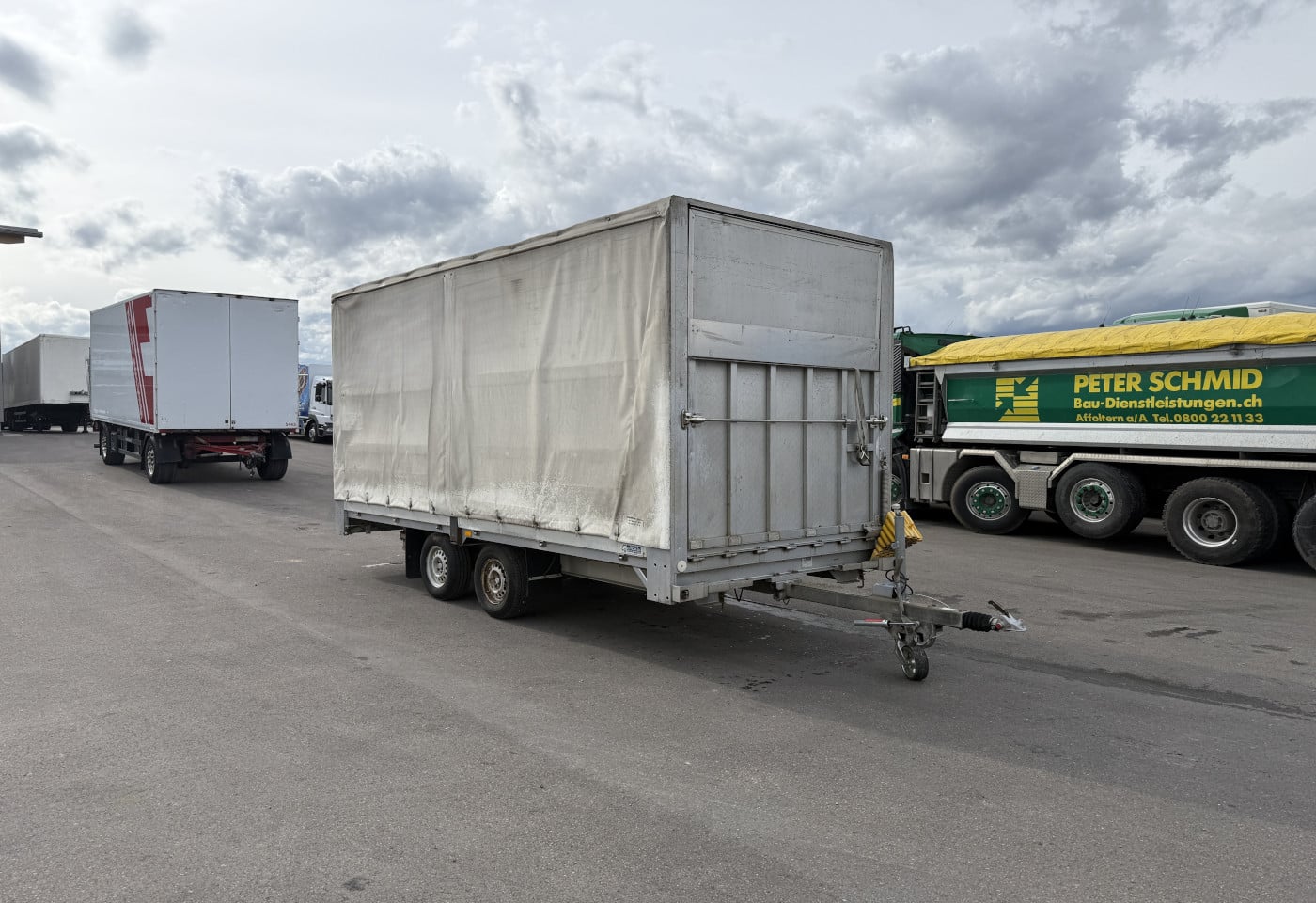 MOTO6625_2846477 vehicle image