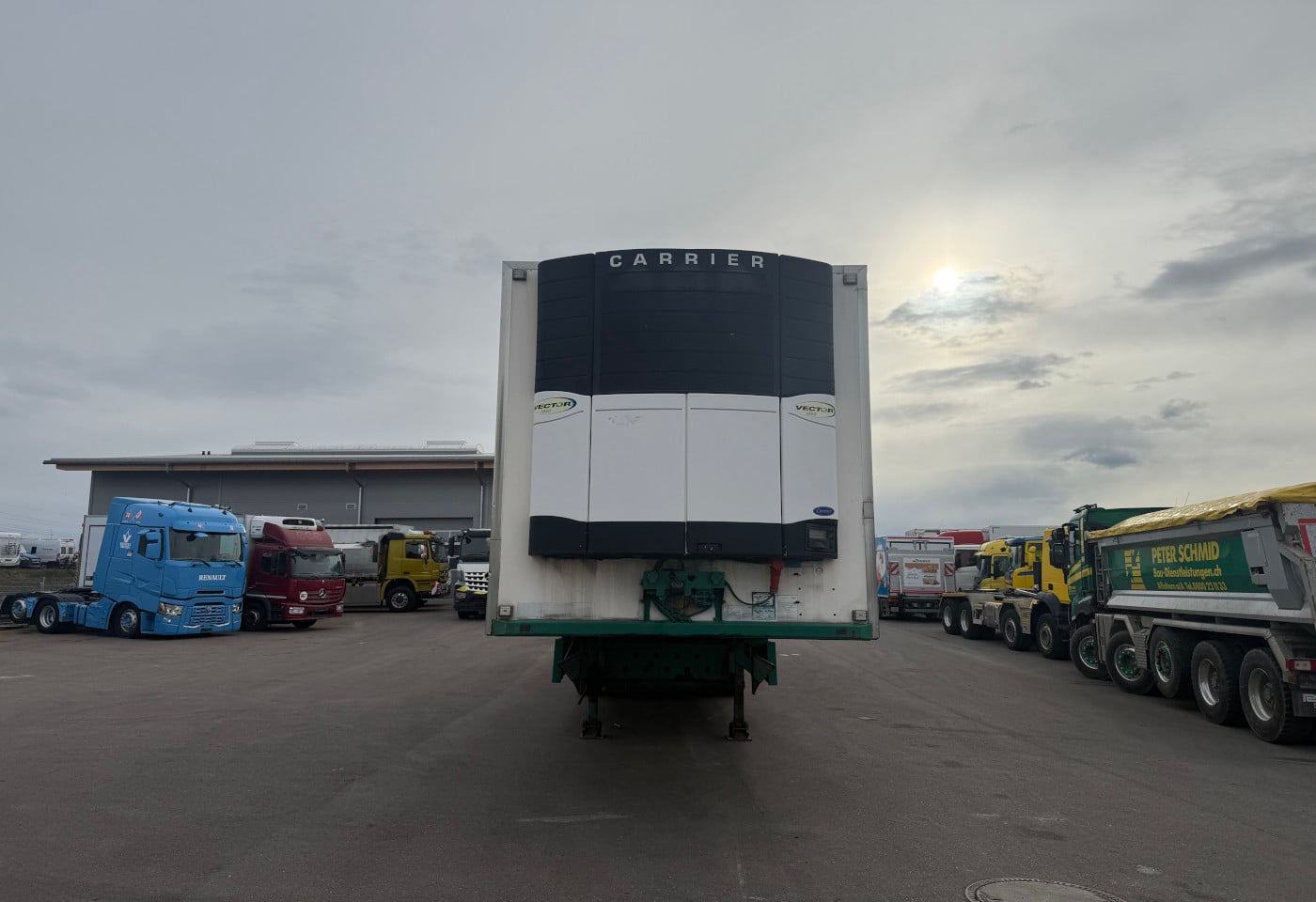 MOTO6625_2846479 vehicle image