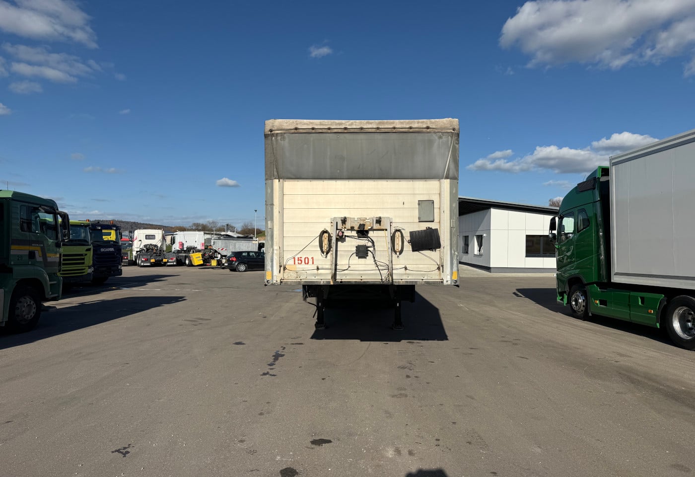 MOTO6625_2847764 vehicle image