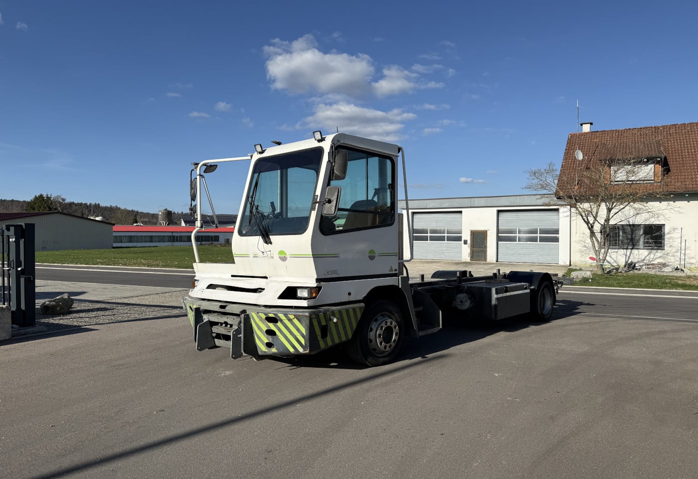 MOTO6625_2847766 vehicle image