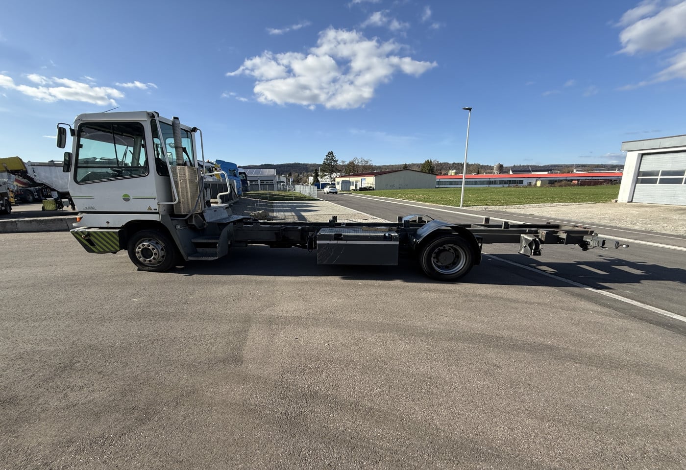 MOTO6625_2847766 vehicle image