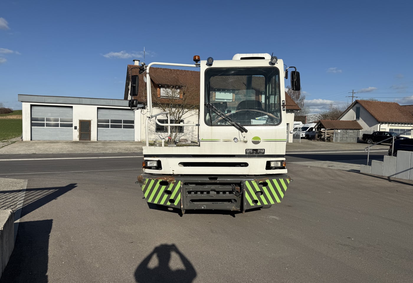 MOTO6625_2847767 vehicle image