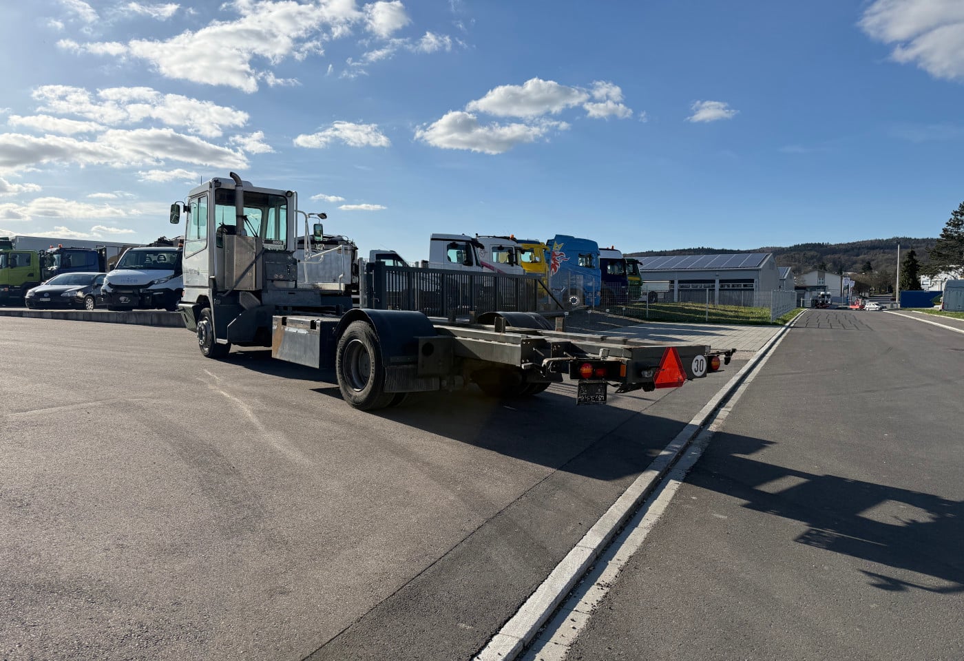 MOTO6625_2847767 vehicle image