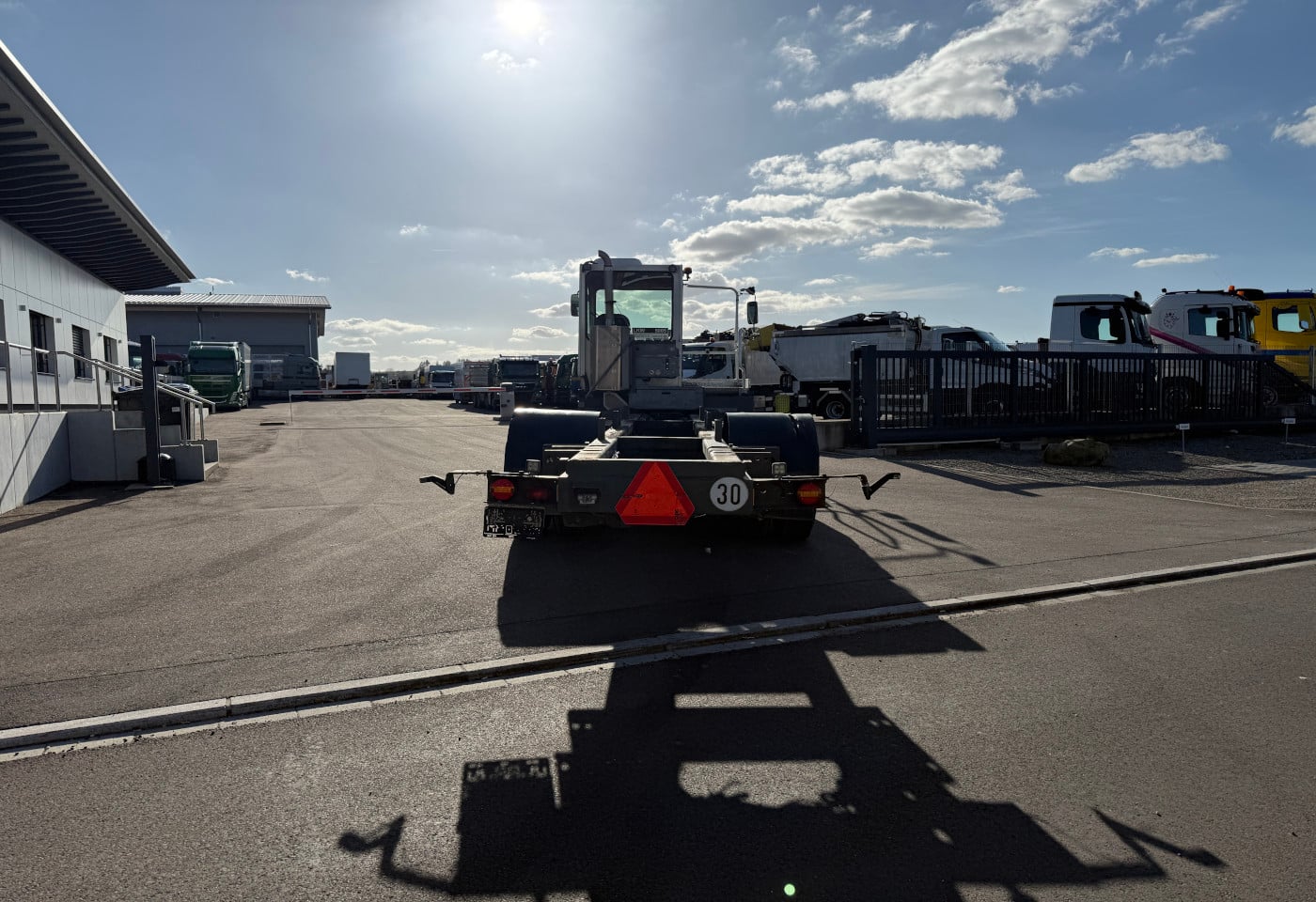 MOTO6625_2847767 vehicle image