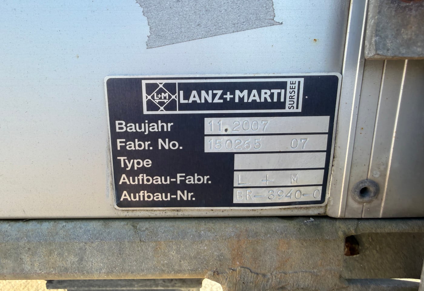 MOTO6625_2851526 vehicle image