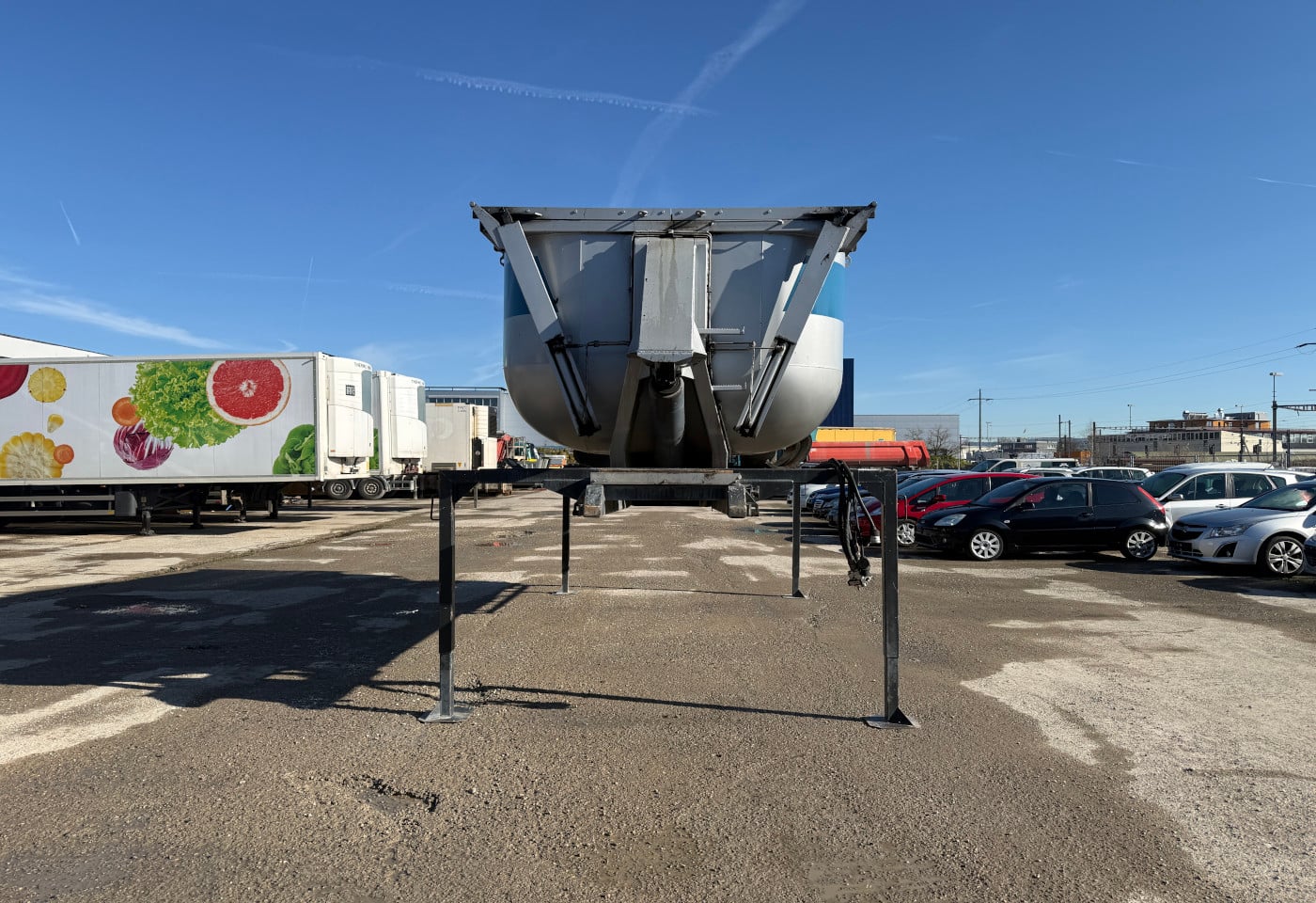 MOTO6625_2854823 vehicle image