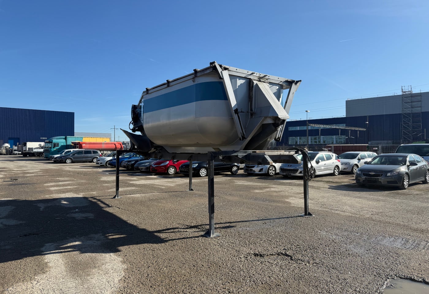 MOTO6625_2854823 vehicle image