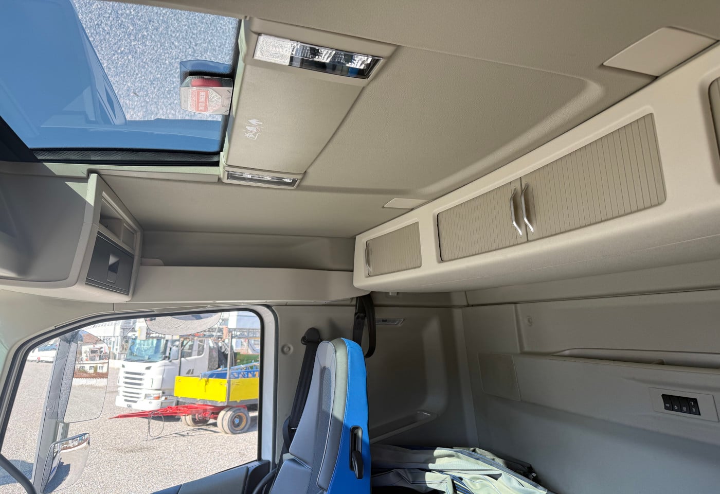 MOTO6625_2849227 vehicle image