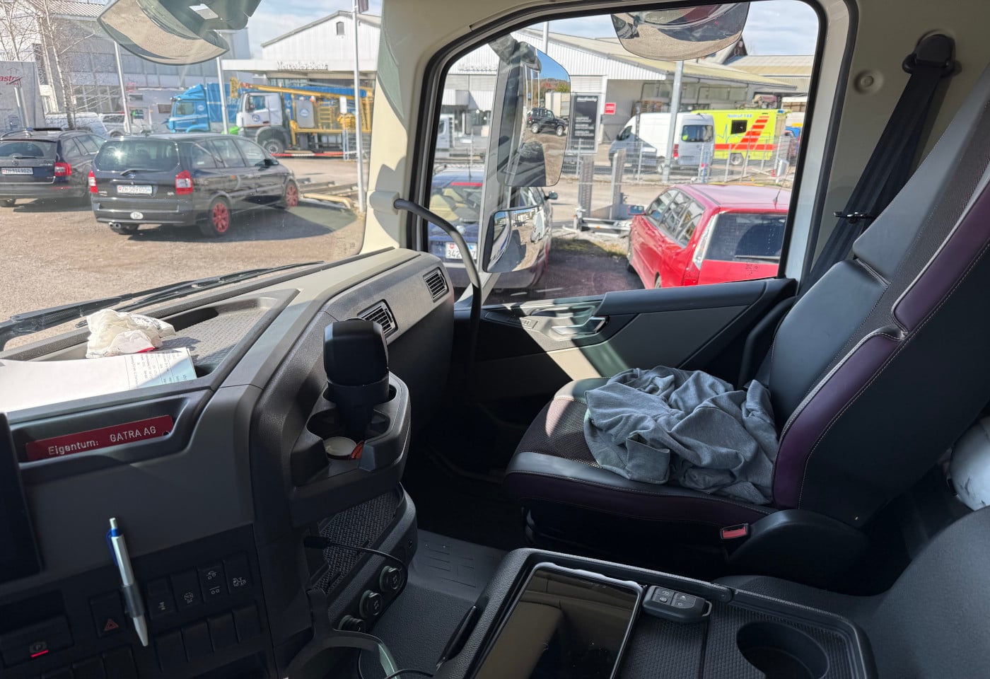 MOTO6625_2849016 vehicle image