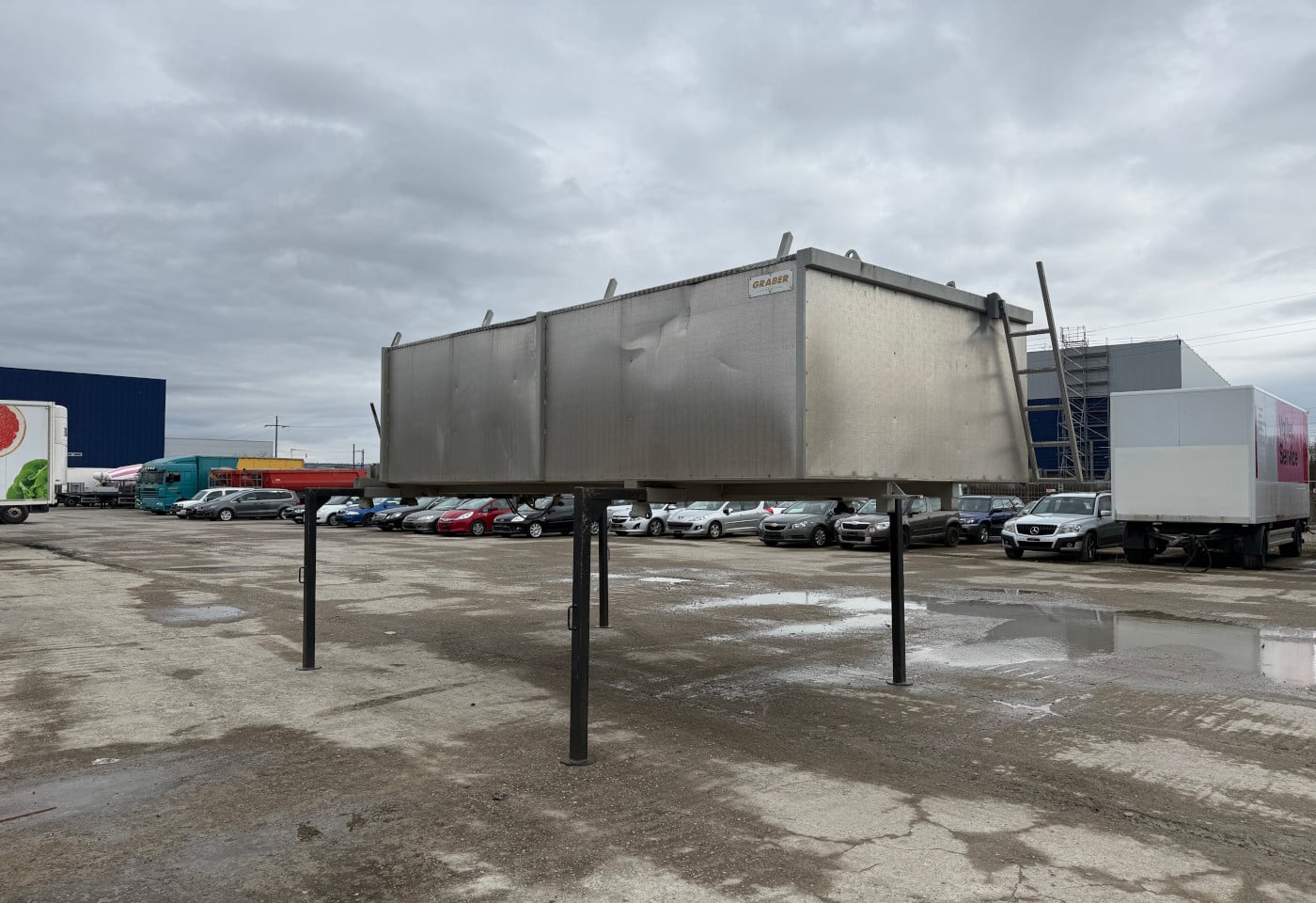 MOTO6625_2855304 vehicle image