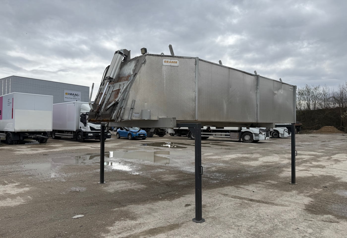 MOTO6625_2855304 vehicle image