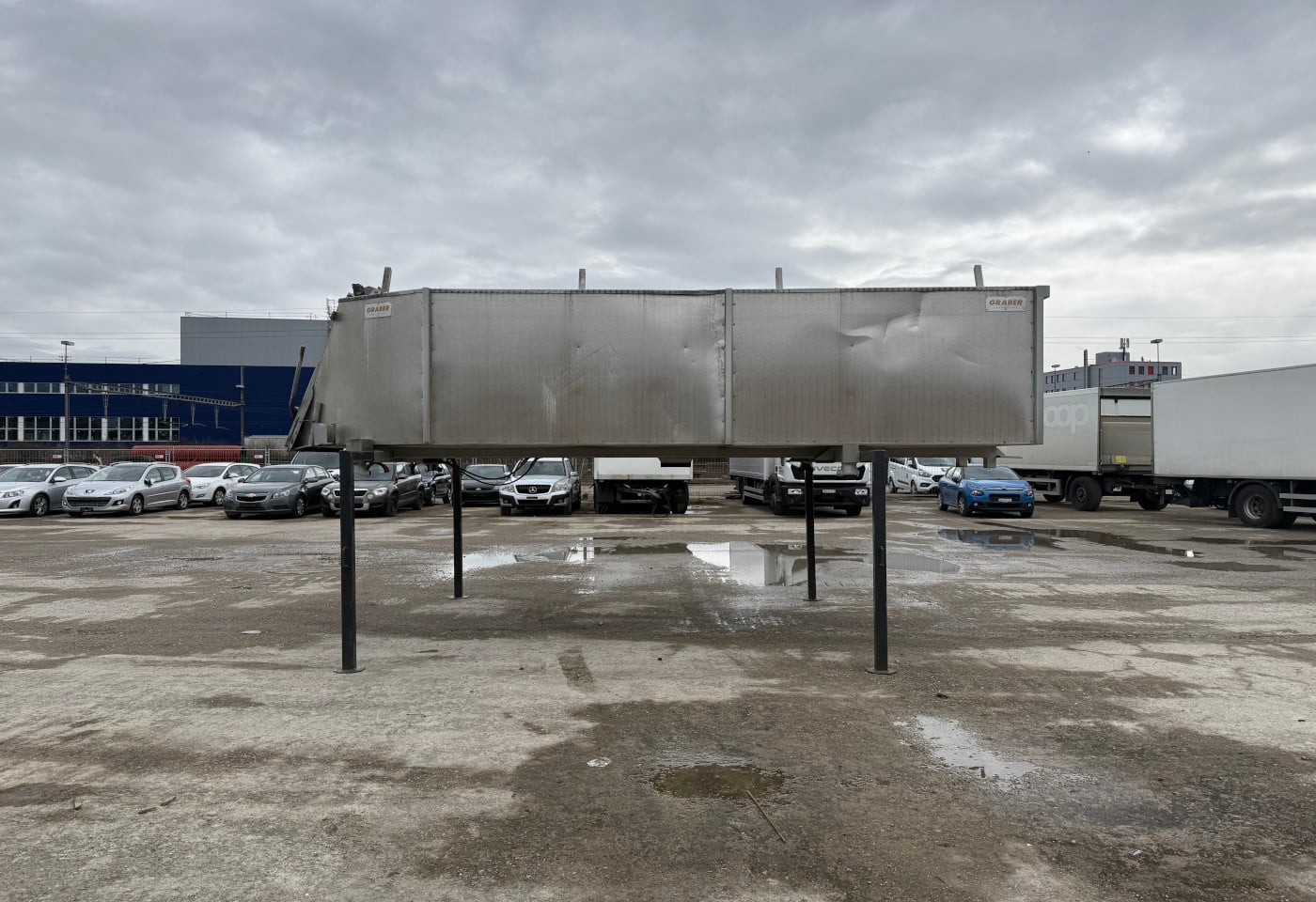 MOTO6625_2855304 vehicle image