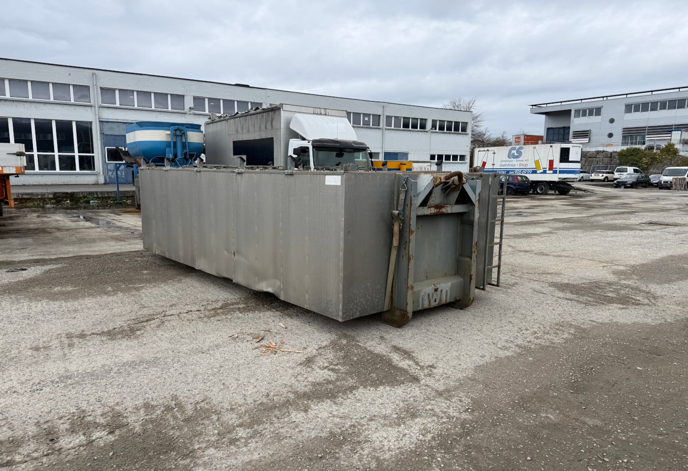 MOTO6625_2853145 vehicle image