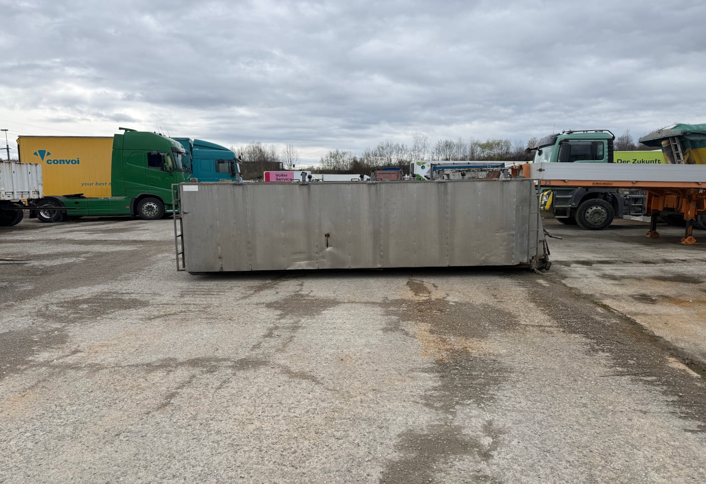 MOTO6625_2853145 vehicle image