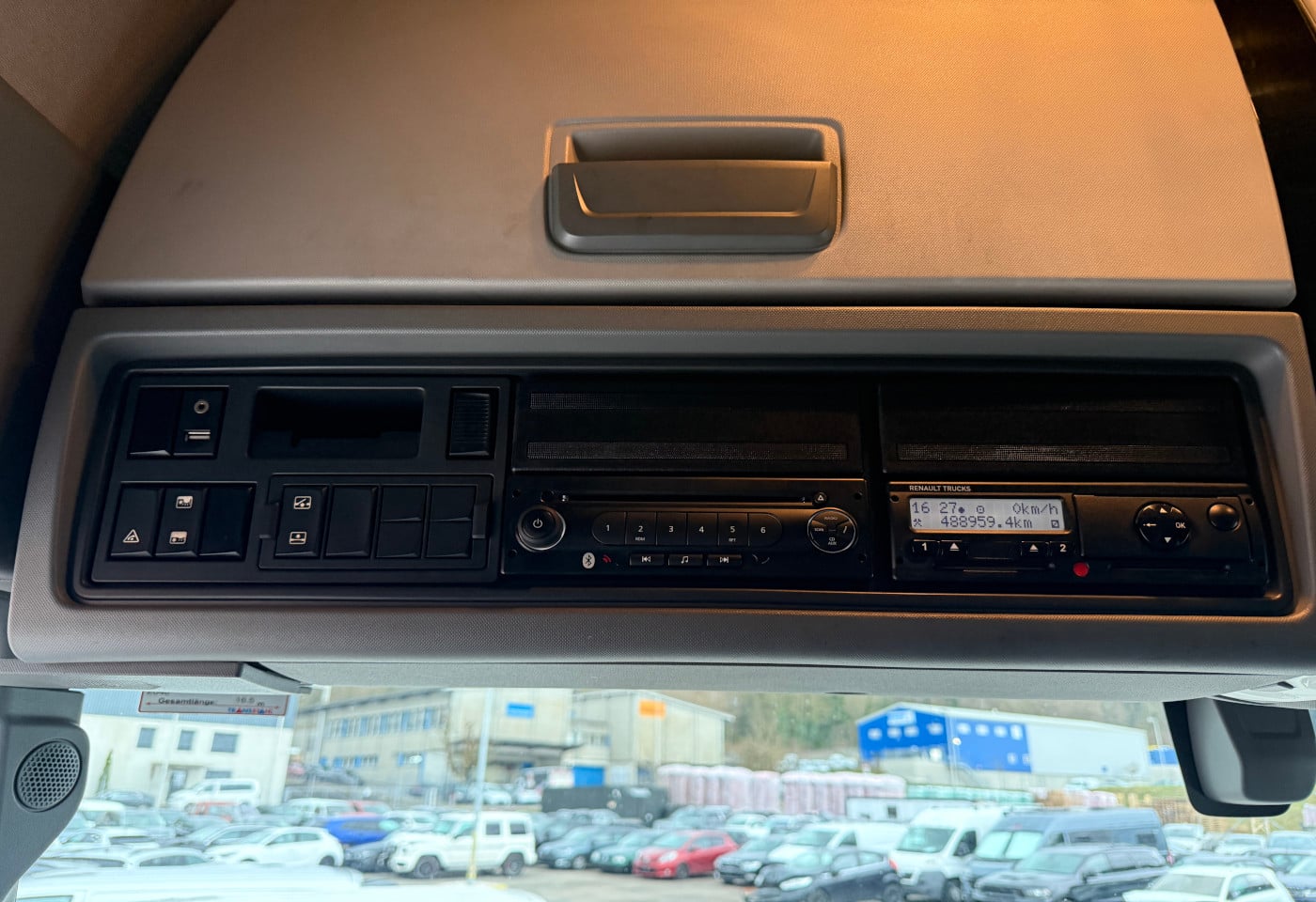 MOTO6625_2852227 vehicle image