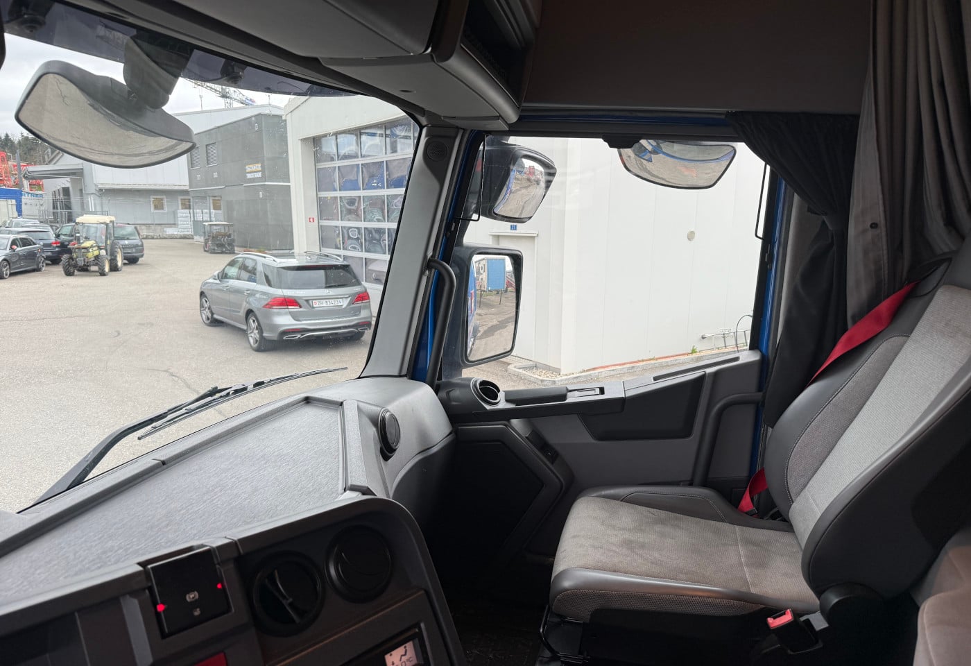 MOTO6625_2852227 vehicle image