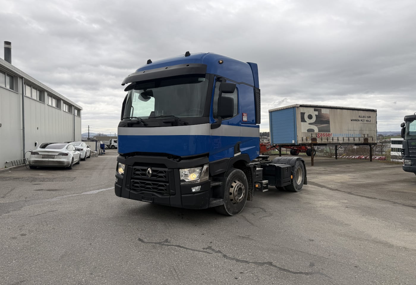 MOTO6625_2852227 vehicle image