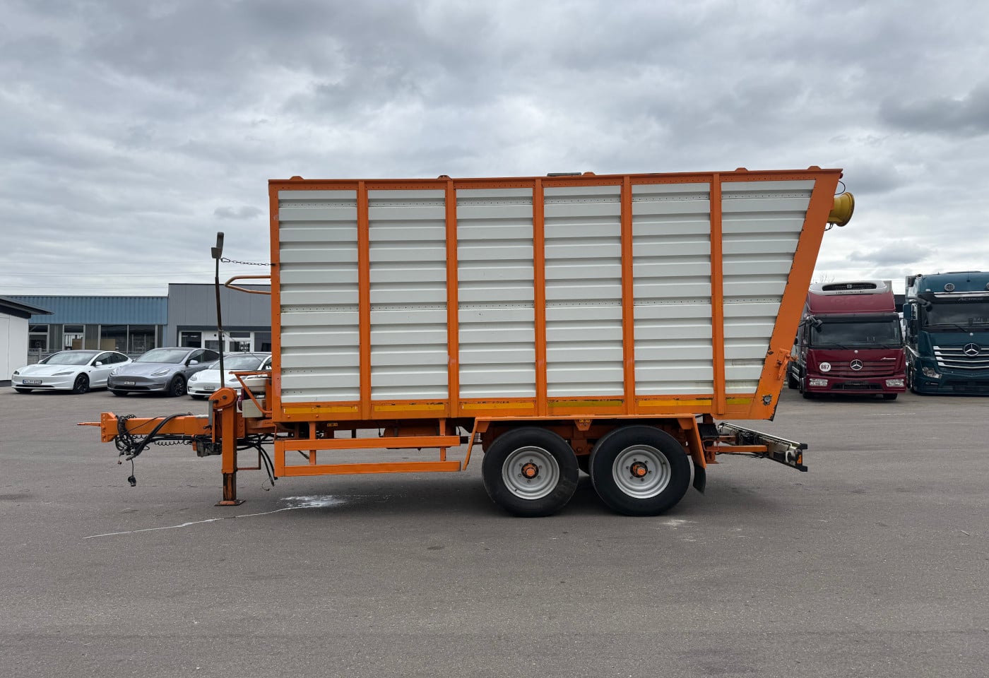 MOTO6625_2856440 vehicle image