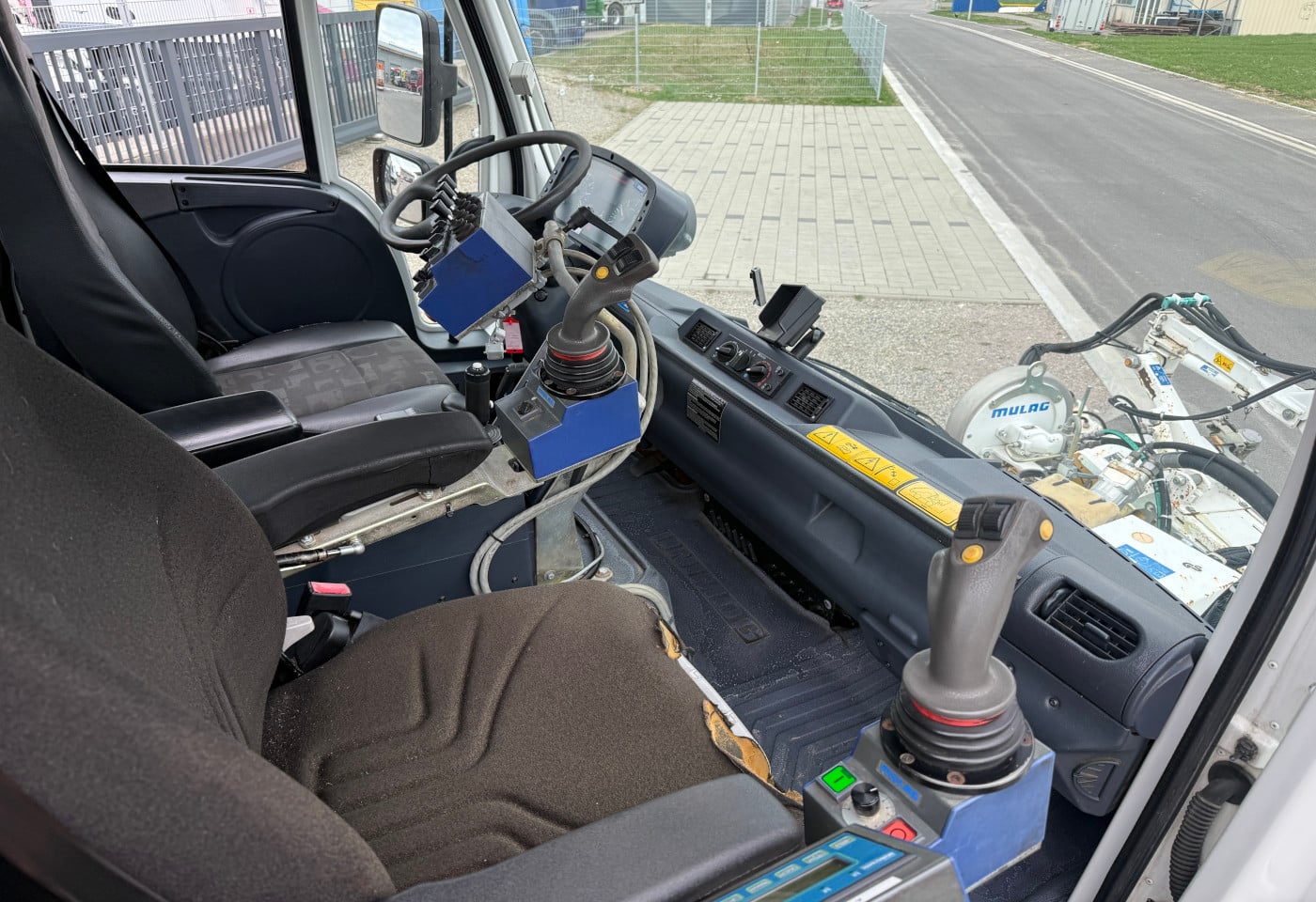 MOTO6625_2853838 vehicle image