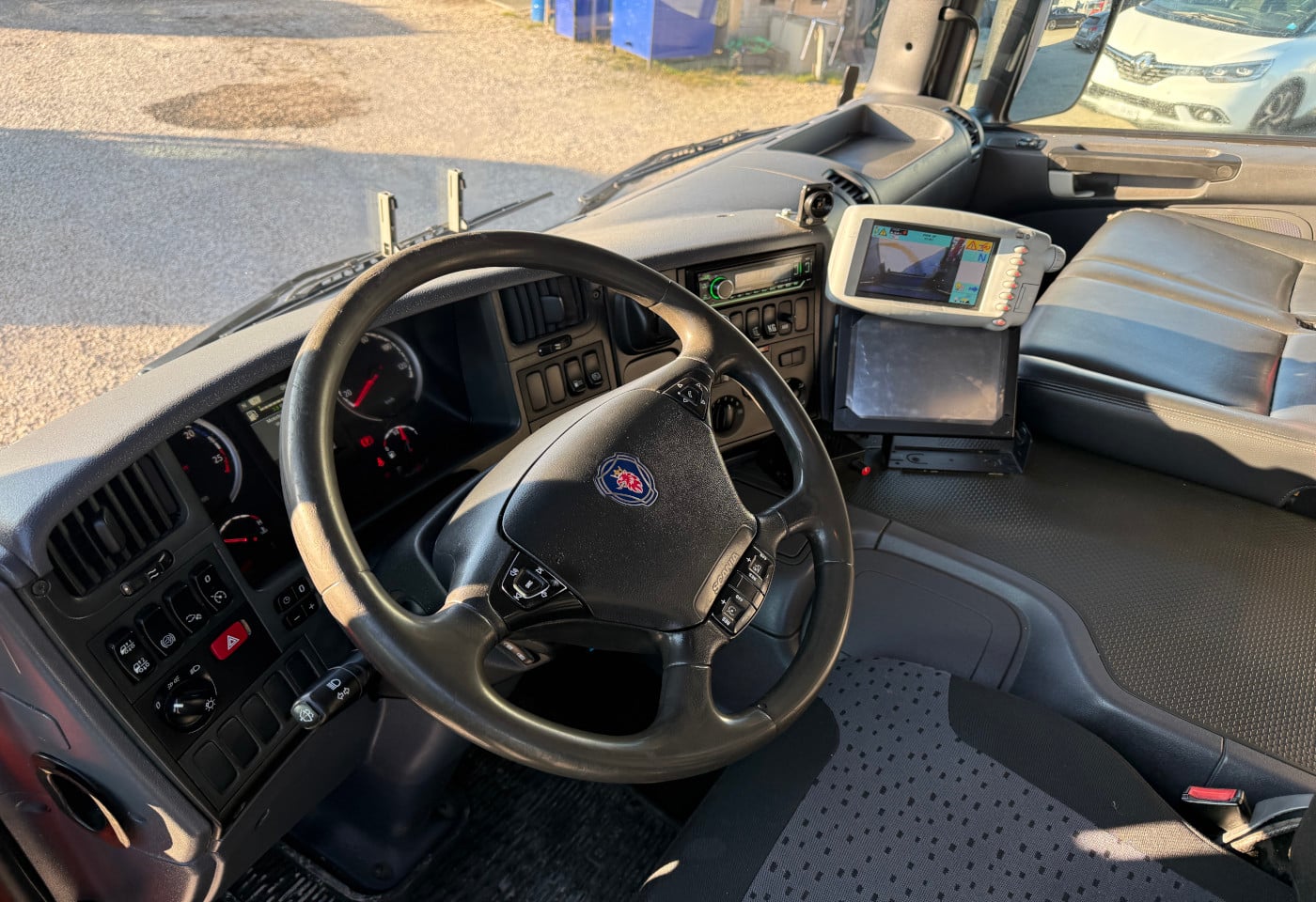 MOTO6625_2854371 vehicle image