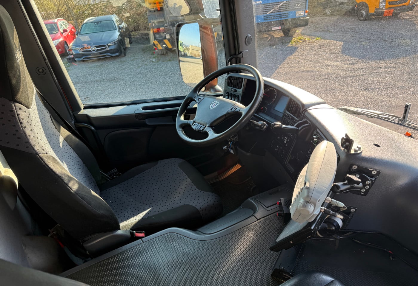 MOTO6625_2854371 vehicle image