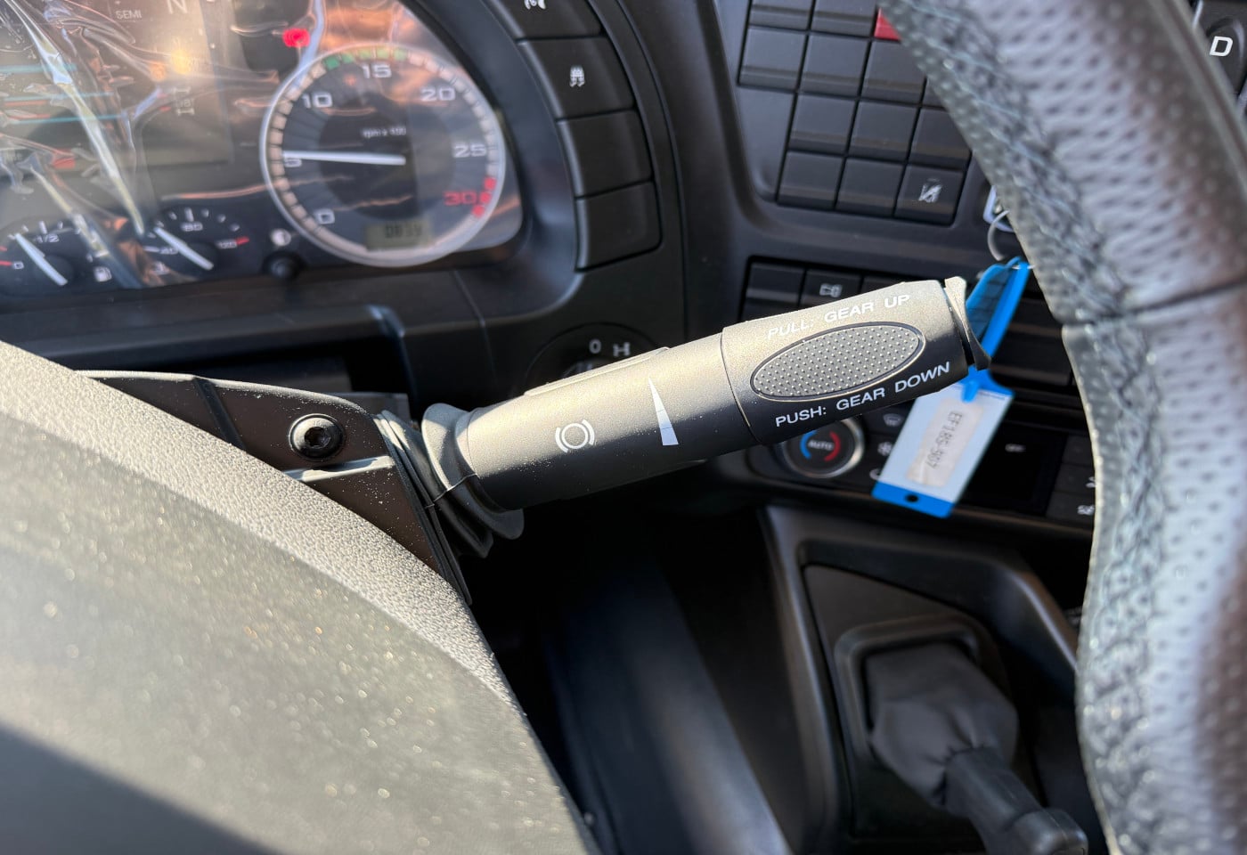 MOTO6625_2854844 vehicle image