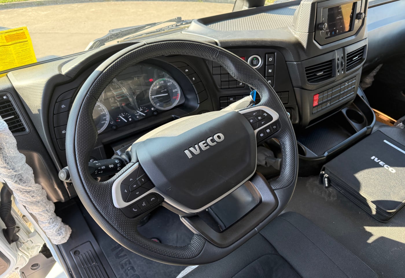 MOTO6625_2854844 vehicle image