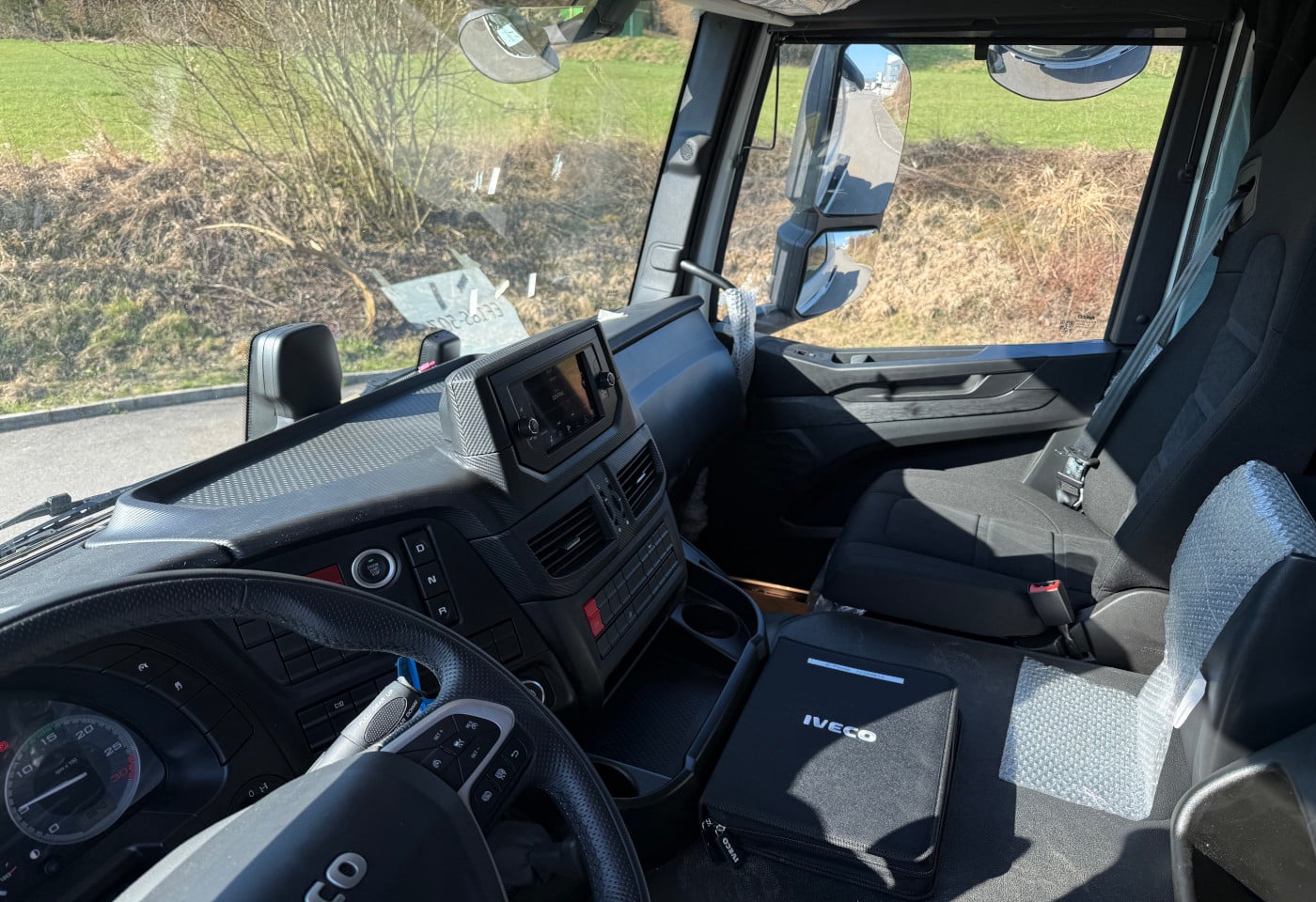 MOTO6625_2854844 vehicle image