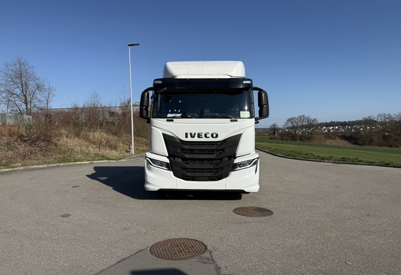 MOTO6625_2854844 vehicle image