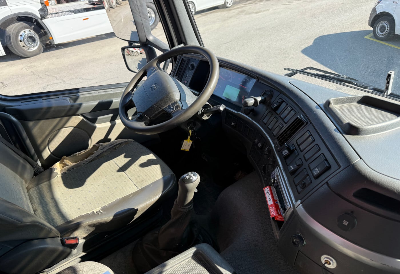 MOTO6625_2856912 vehicle image