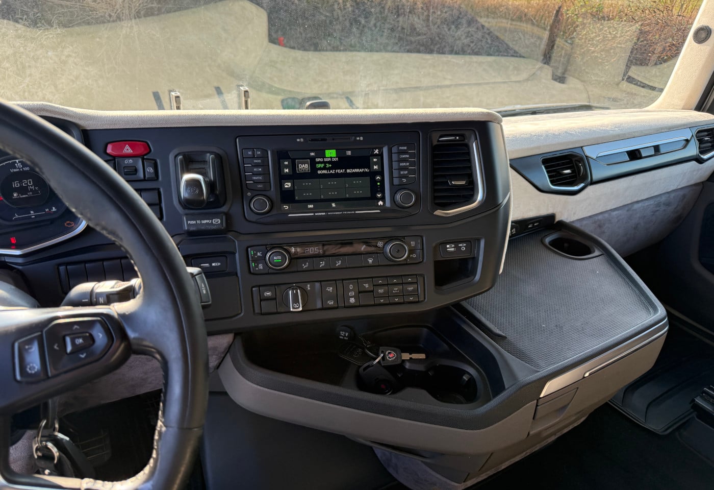 MOTO6625_2855318 vehicle image